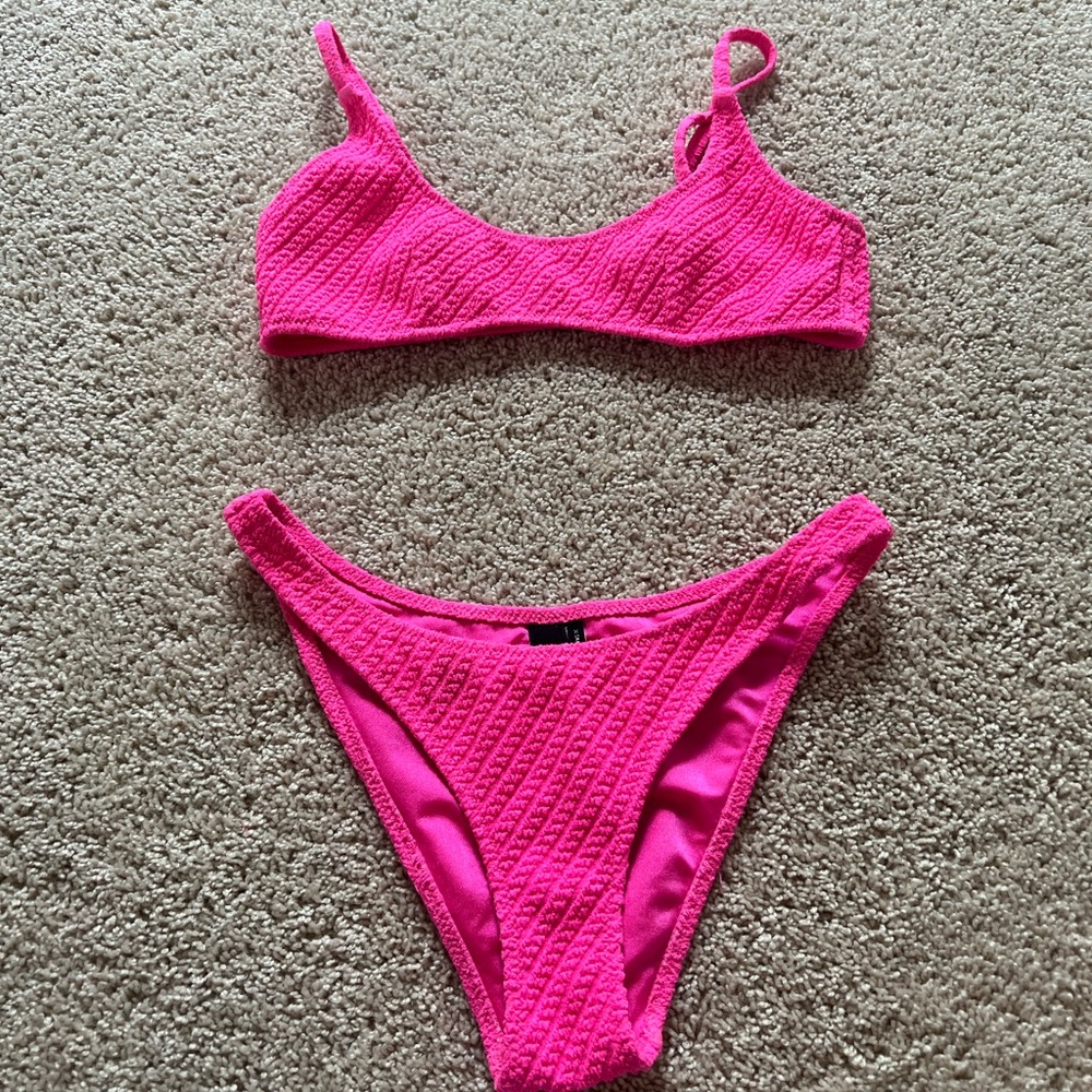 Pink Triangl Bikini